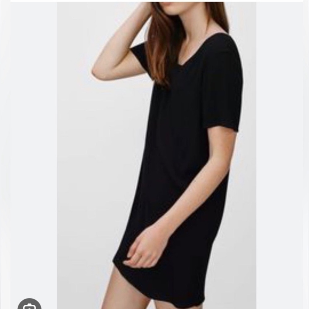 Aritzia Wilfred Free Teigen black Rayon short sleeve  midi Dress size m